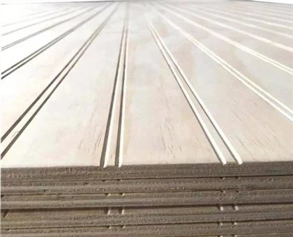 Producător de placaj cu canelură din pin din China
